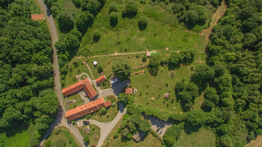 Отель Domaine De La Jarrige Saint-Vaury Экстерьер фото